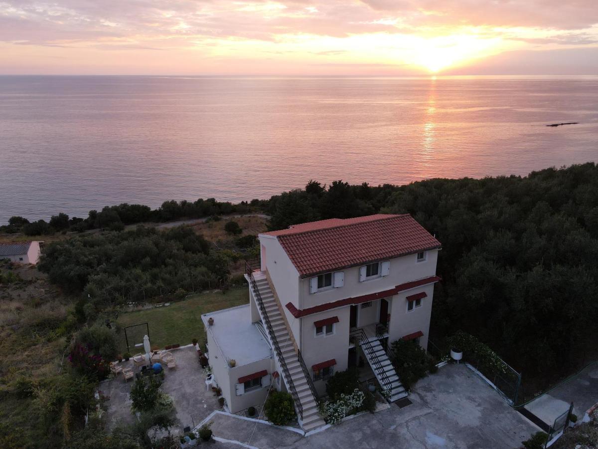 Areti Studios Paramonas  Exterior photo